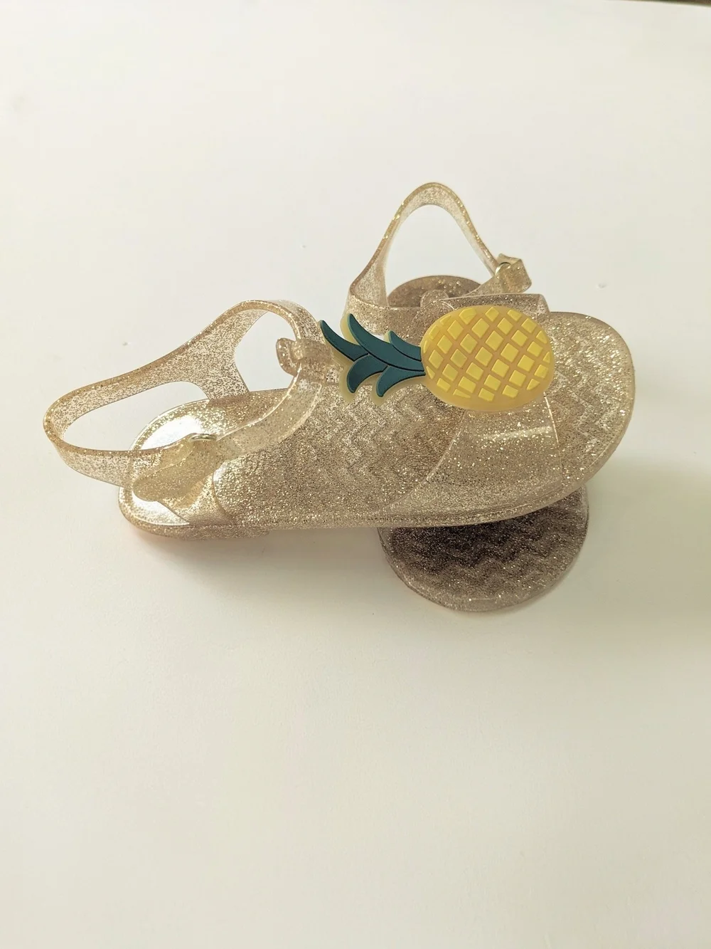 ⚡Old Navy Girls' Gold Glitter Jelly Sandals with Pineapple Accent